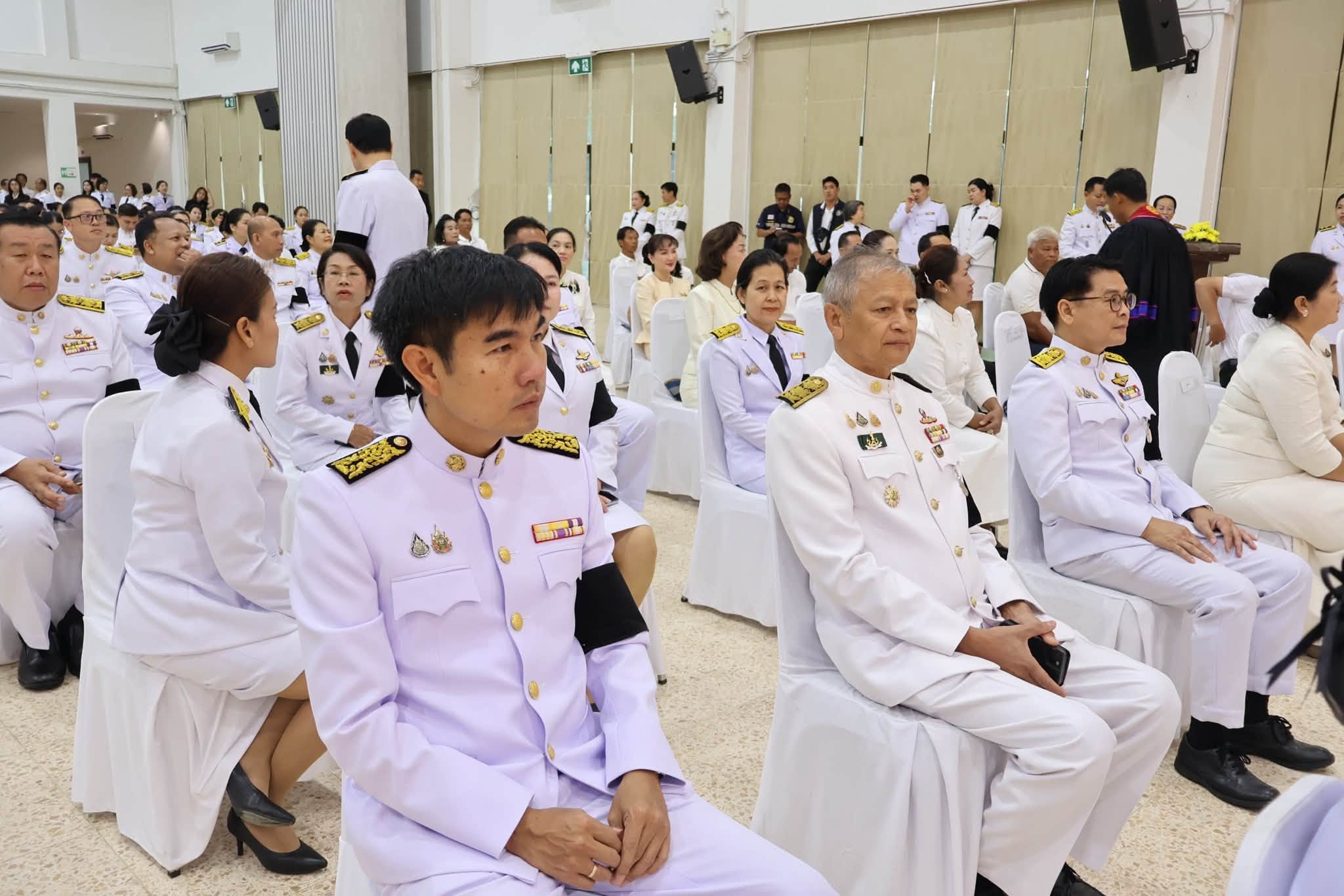 title - ร่วมพิธีเจริญพระพุทธมนต์และพิธีทำบุญตักบาตรถวายพระราชกุศล พิธีปล่อยพันธุ์สัตว์น้ำ กิจกรรมจิตอาสาพัฒนาบริเวณอ่างเก็บน้ำพุทธอุทยาน และพิธีถวายเครื่องราชสักการะและวางพานพุ่มและพิธีจุดเทียนชัยถวายพระพรชัยมงคล พระบาทสมเด็จพระเจ้าอยู่หัว